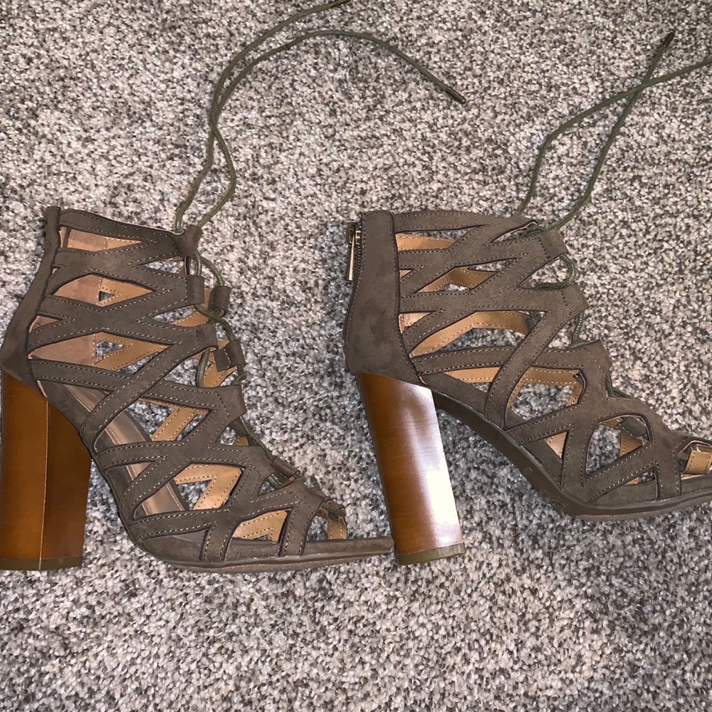 Bamboo Suede Heels